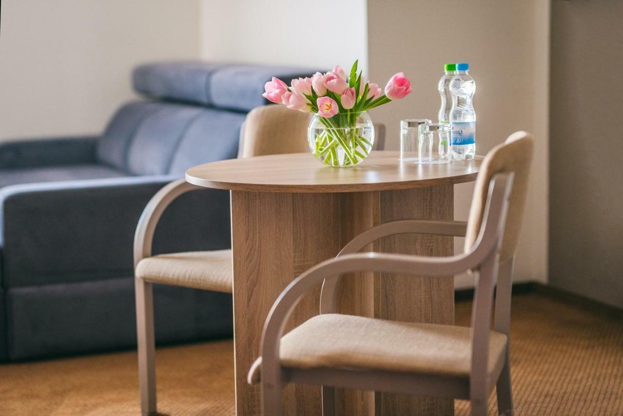 Hotel Forum Rzeszow Luaran gambar