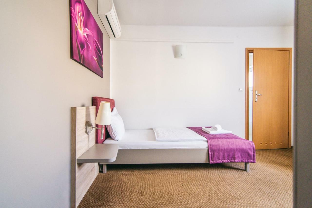 Hotel Forum Rzeszow Luaran gambar