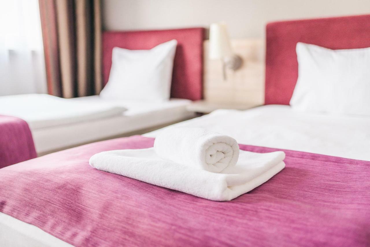 Hotel Forum Rzeszow Luaran gambar
